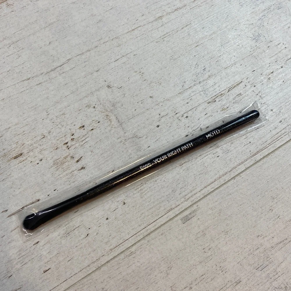 MOTD Cosmetics E222 Your Right Path Makeup Brush